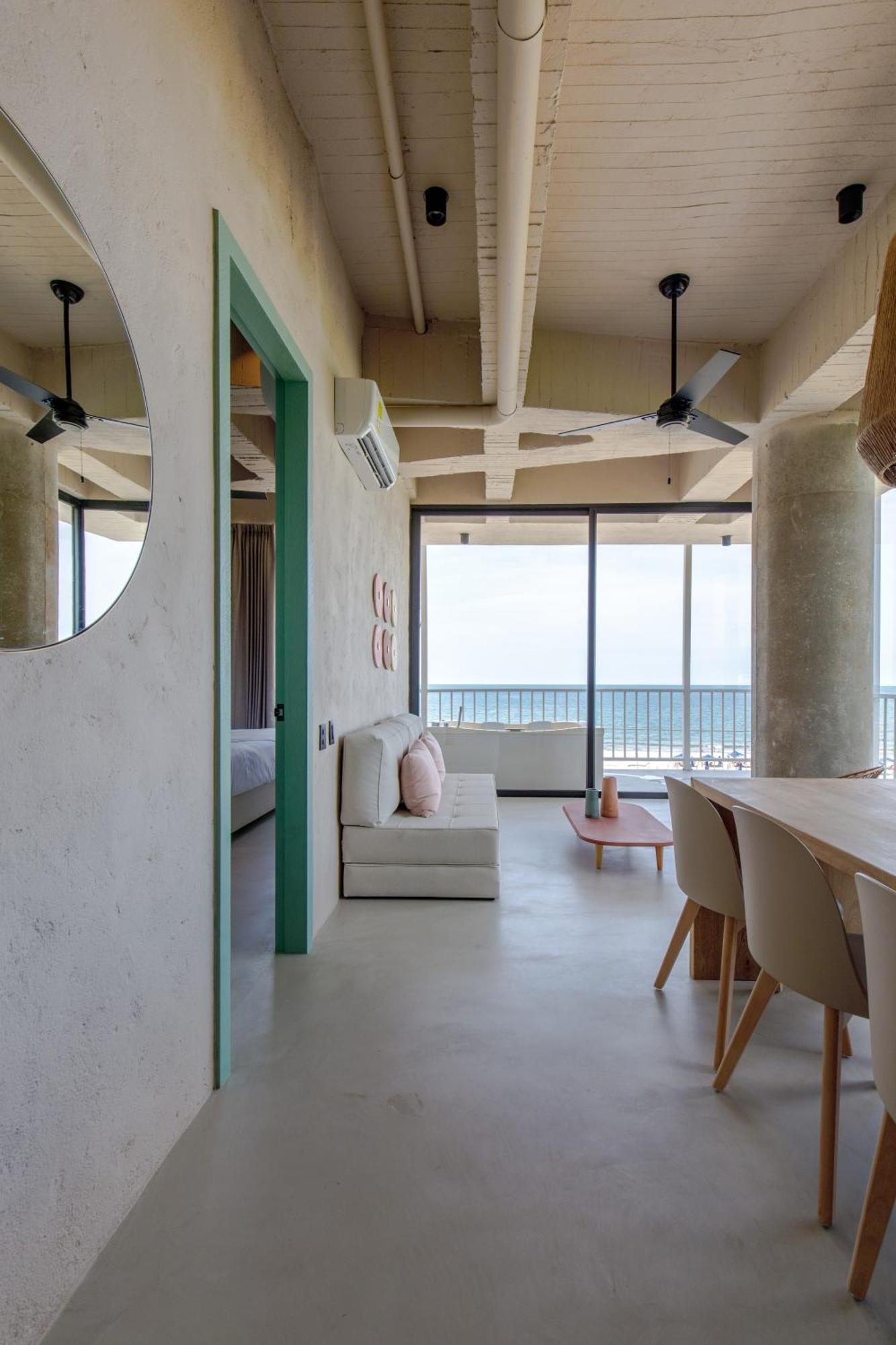 Bondo Estudio Apartahotel 4*